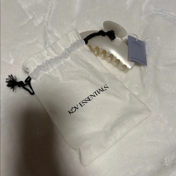 Kov Essentials NWT - Picture 3 of 3